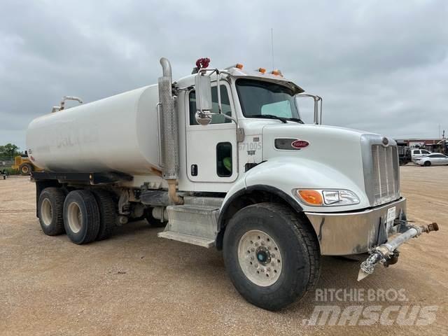 Peterbilt 348 Camion citerne à eau