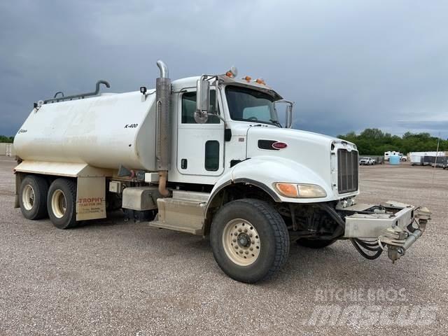 Peterbilt 348 Camion citerne à eau