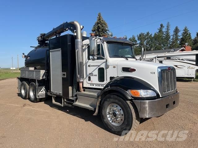 Peterbilt 348 Pelle sur chenilles