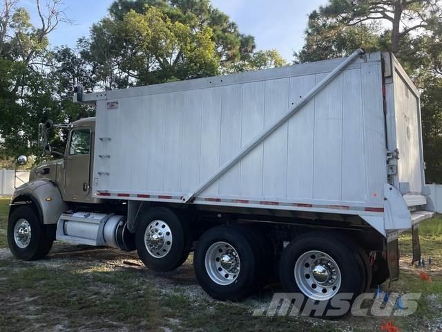 Peterbilt 348 Camion benne