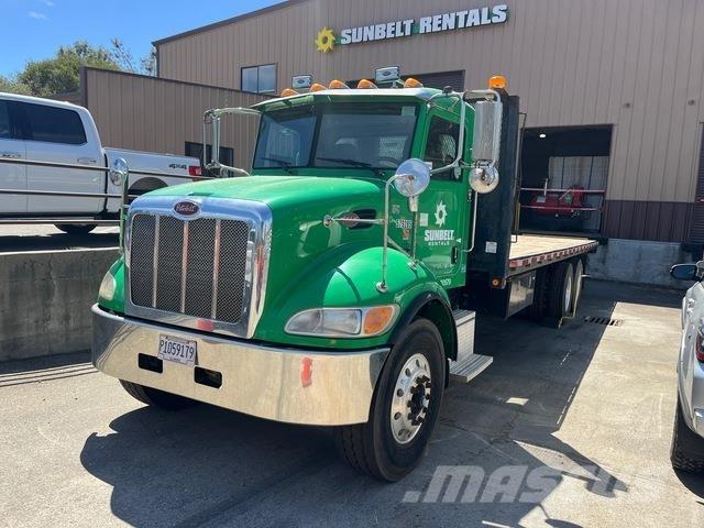 Peterbilt 348 Camion plateau