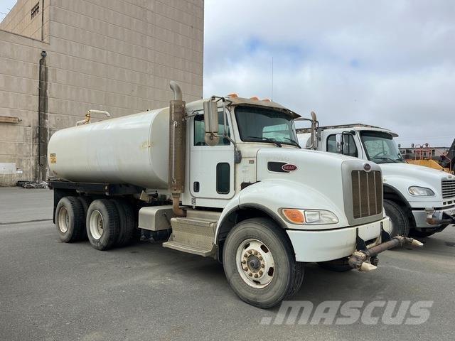 Peterbilt 348 Camion citerne à eau