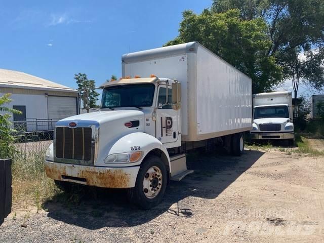 Peterbilt 352 Camion Fourgon