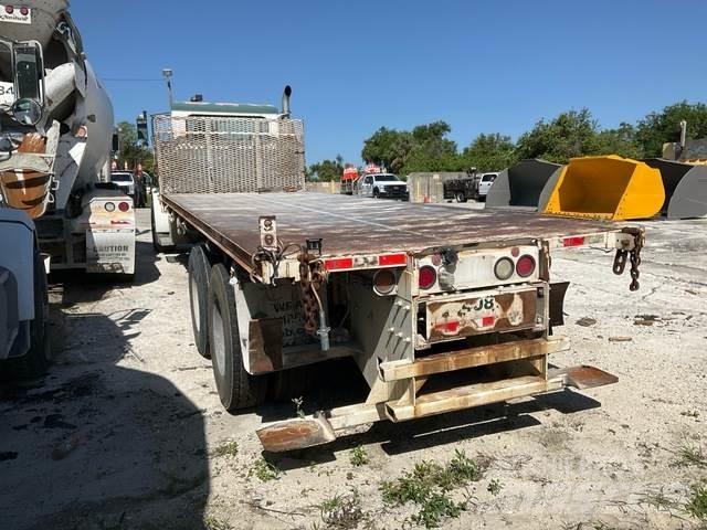 Peterbilt 357 Camion plateau
