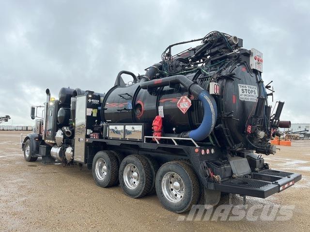 Peterbilt 367 Pelle sur chenilles