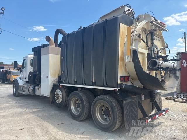 Peterbilt 377 Pelle sur chenilles