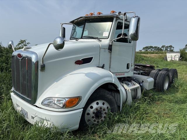Peterbilt 384 Tracteur routier