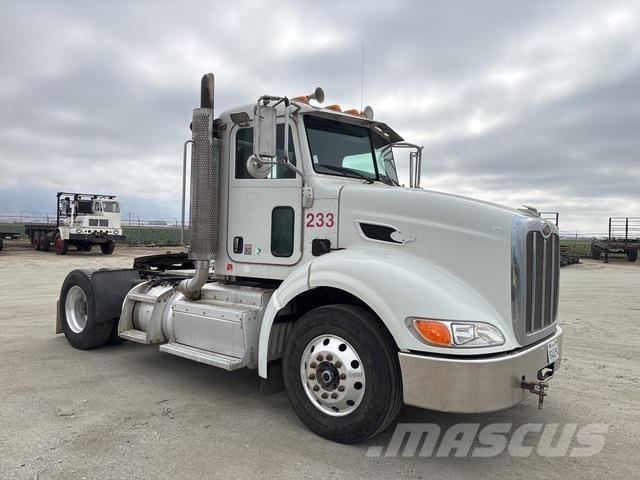 Peterbilt 384 Tracteur routier