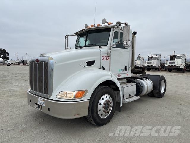 Peterbilt 384 Tracteur routier