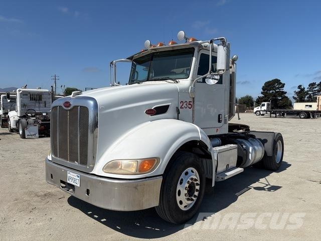 Peterbilt 384 Tracteur routier