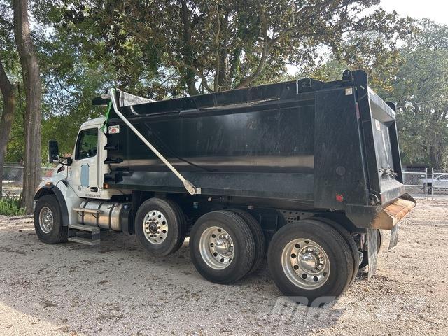 Peterbilt 548 Camion benne