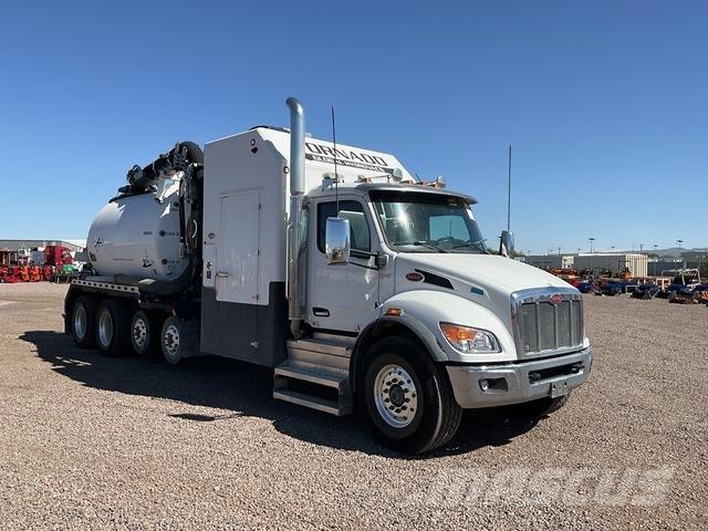 Peterbilt 548 Pelle sur chenilles