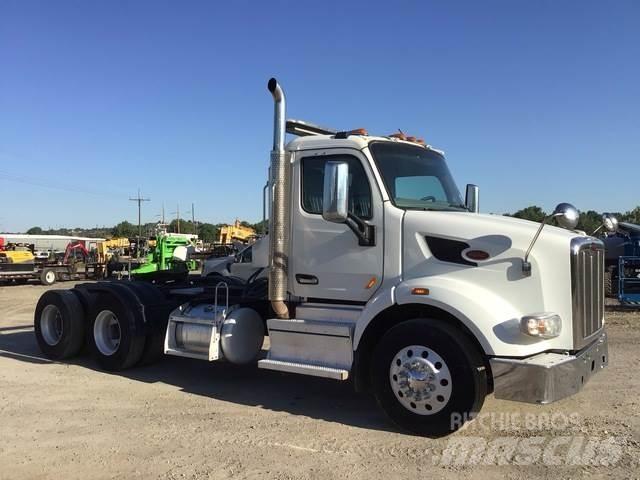 Peterbilt 567 Tracteur routier