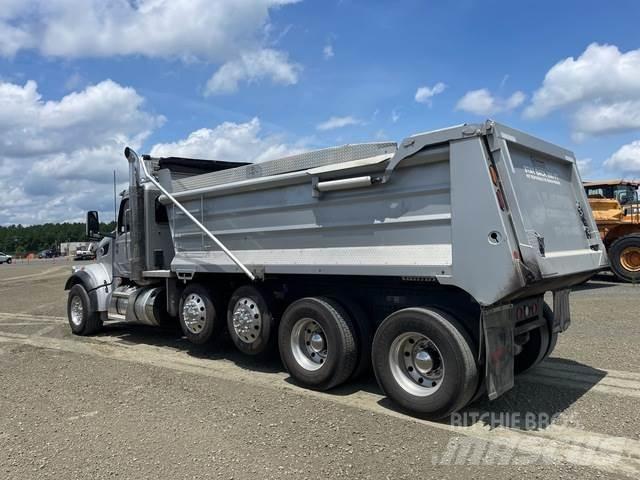 Peterbilt 567 Camion benne