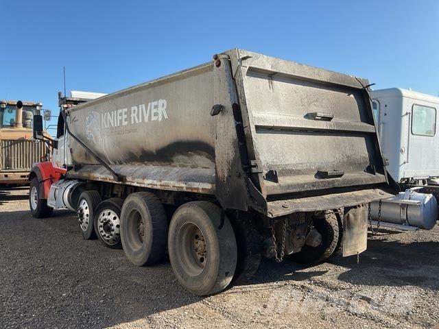 Peterbilt 567 Camion benne