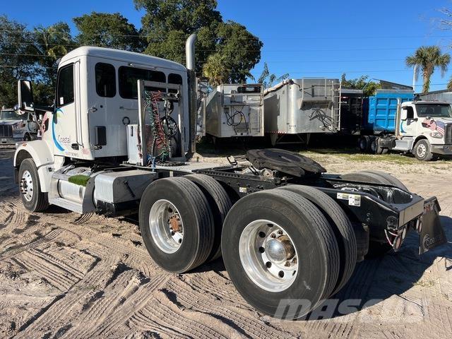Peterbilt 567 Tracteur routier