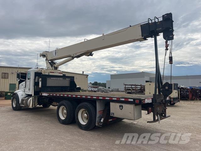 Peterbilt 680E Autre camion