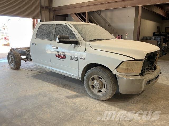 RAM 2500 Cabines