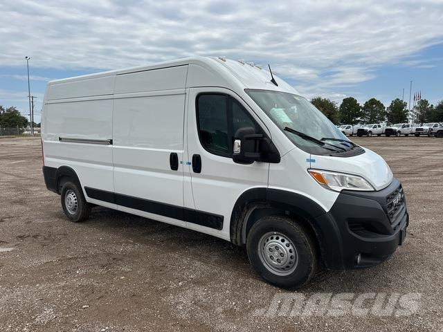 RAM 2500 Camion Fourgon