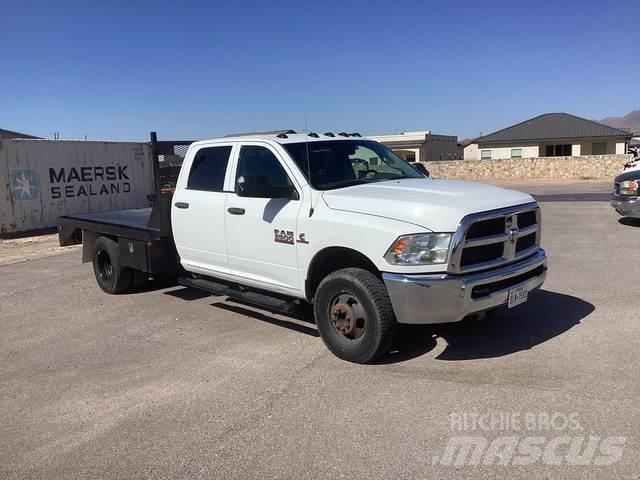 RAM 3500 Camion plateau