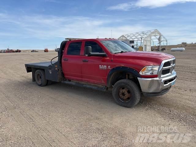 RAM 3500 Camion plateau