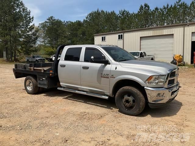 RAM 3500 Camion plateau