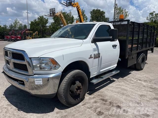 RAM 3500 Camion plateau
