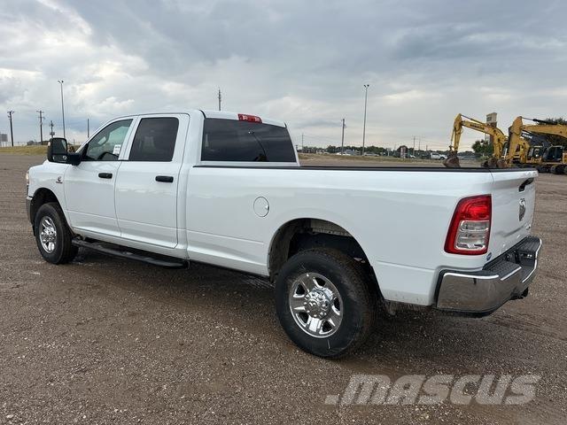 RAM 3500 Utilitaire benne