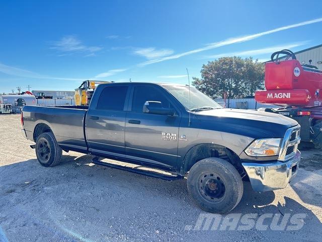 RAM 3500 Utilitaire benne