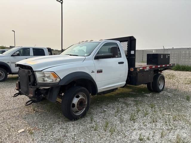 RAM 5500 Camion plateau