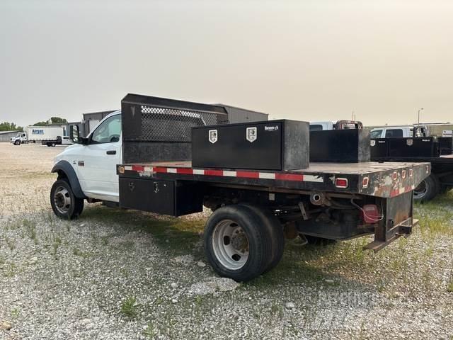 RAM 5500 Camion plateau