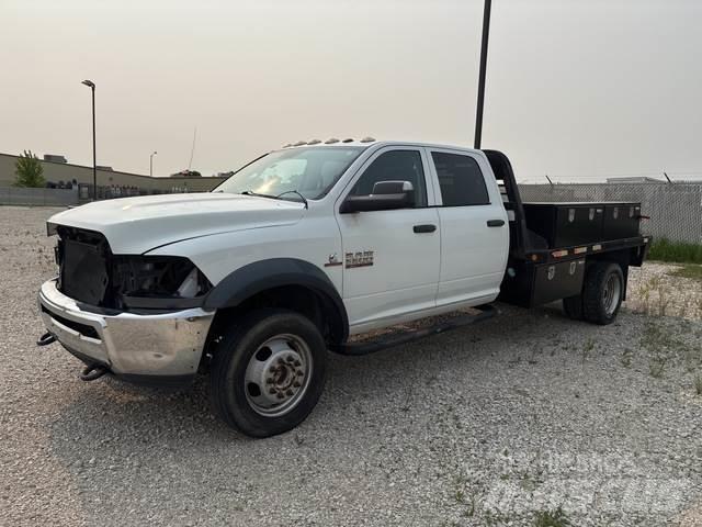RAM 5500 Camion plateau