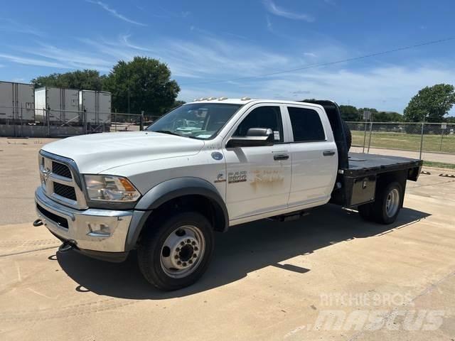 RAM 5500 Camion plateau