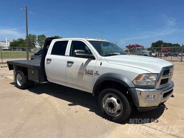 RAM 5500 Camion plateau