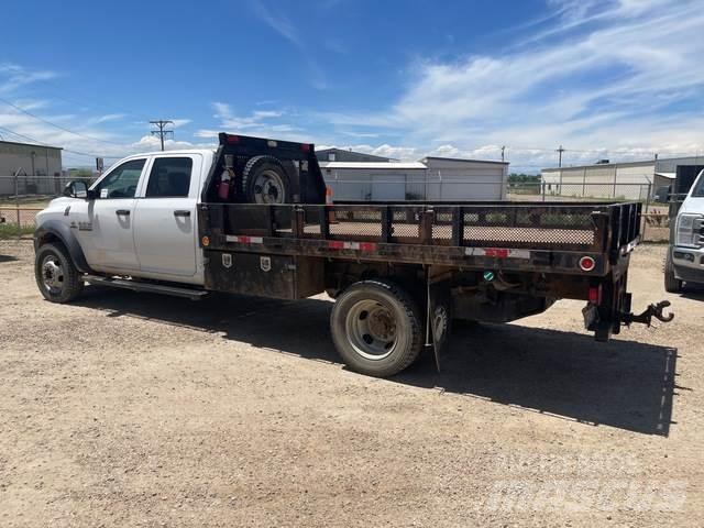 RAM 5500 Camion plateau
