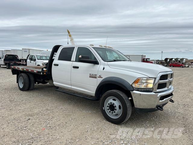 RAM 5500 Camion plateau