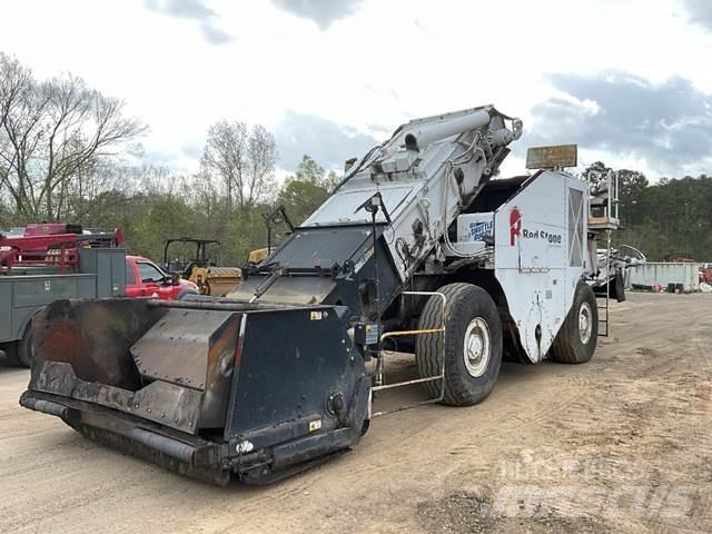 Roadtec 2500E Véhicules de transport de matériaux