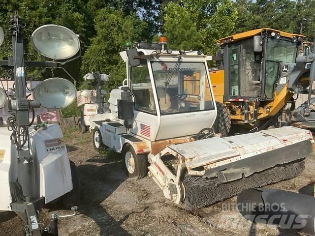 Roadtec FB100E Balayeuses d'intérieur
