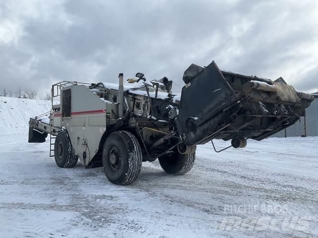 Roadtec SB2500D Véhicules de transport de matériaux