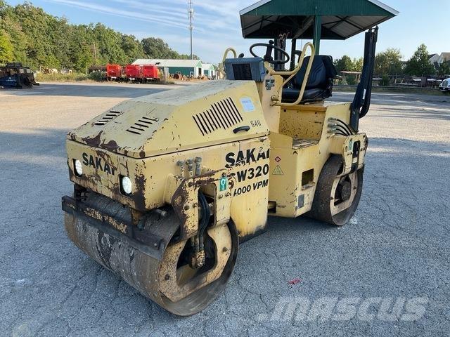 Sakai SW320 Rouleaux tandem