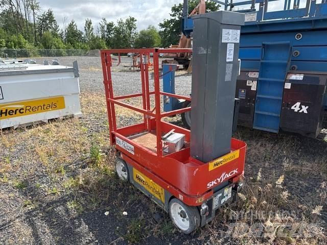SkyJack SJ12 Mât vertical