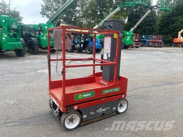 SkyJack SJ12 Mât vertical