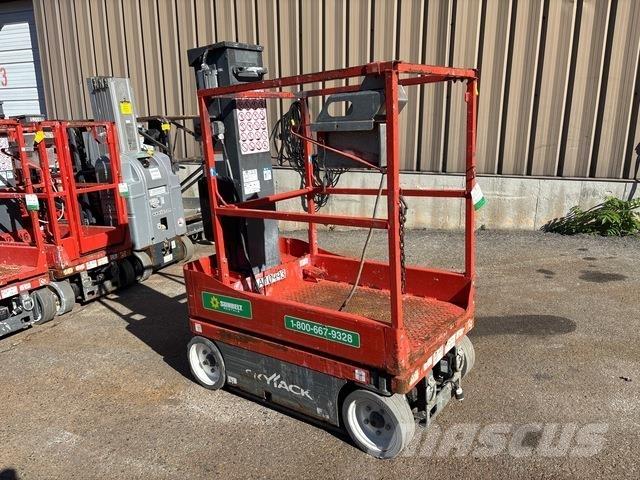 SkyJack SJ12 Mât vertical