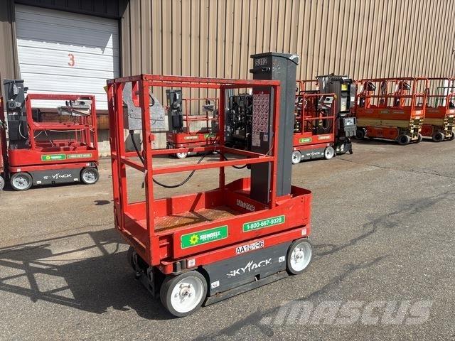 SkyJack SJ12 Mât vertical