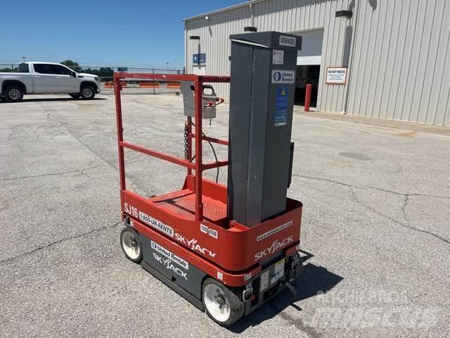 SkyJack SJ16 Mât vertical