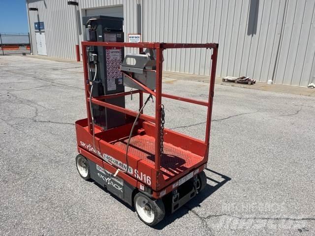 SkyJack SJ16 Mât vertical