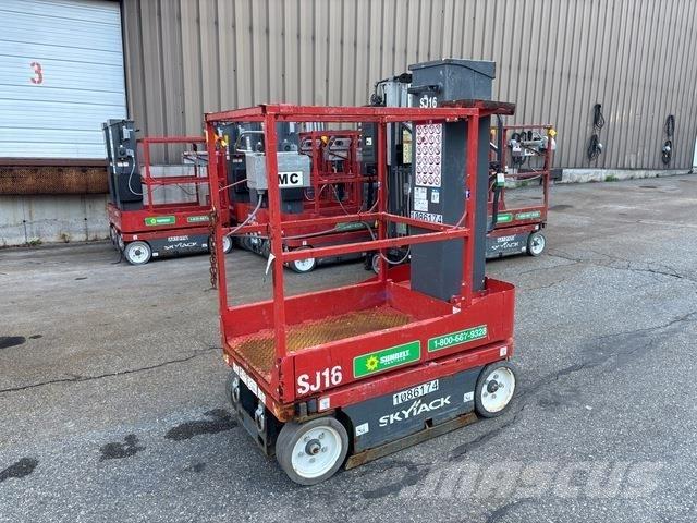 SkyJack SJ16 Mât vertical