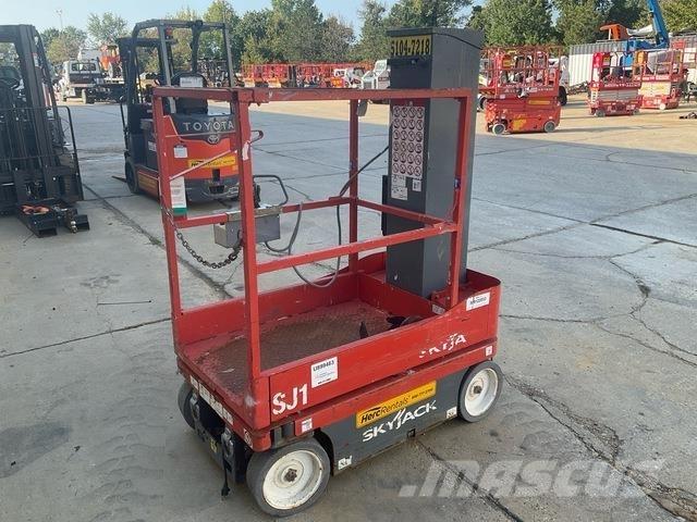 SkyJack SJ16 Mât vertical