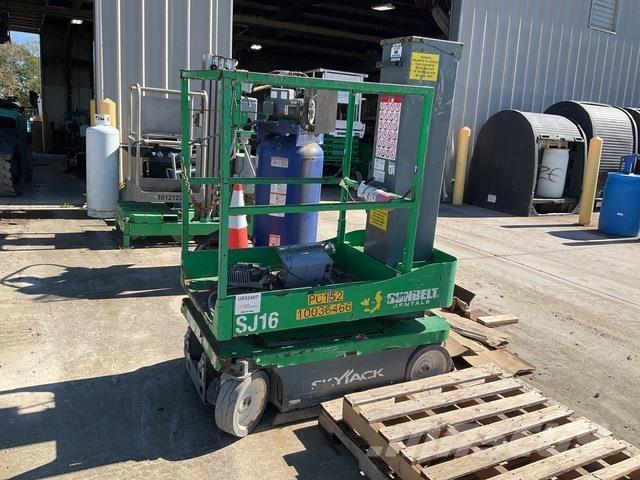 SkyJack SJ16 Mât vertical