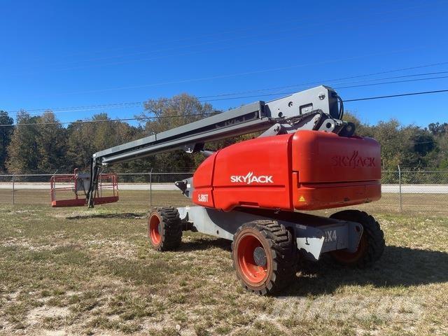 SkyJack SJ86T Nacelles télescopiques